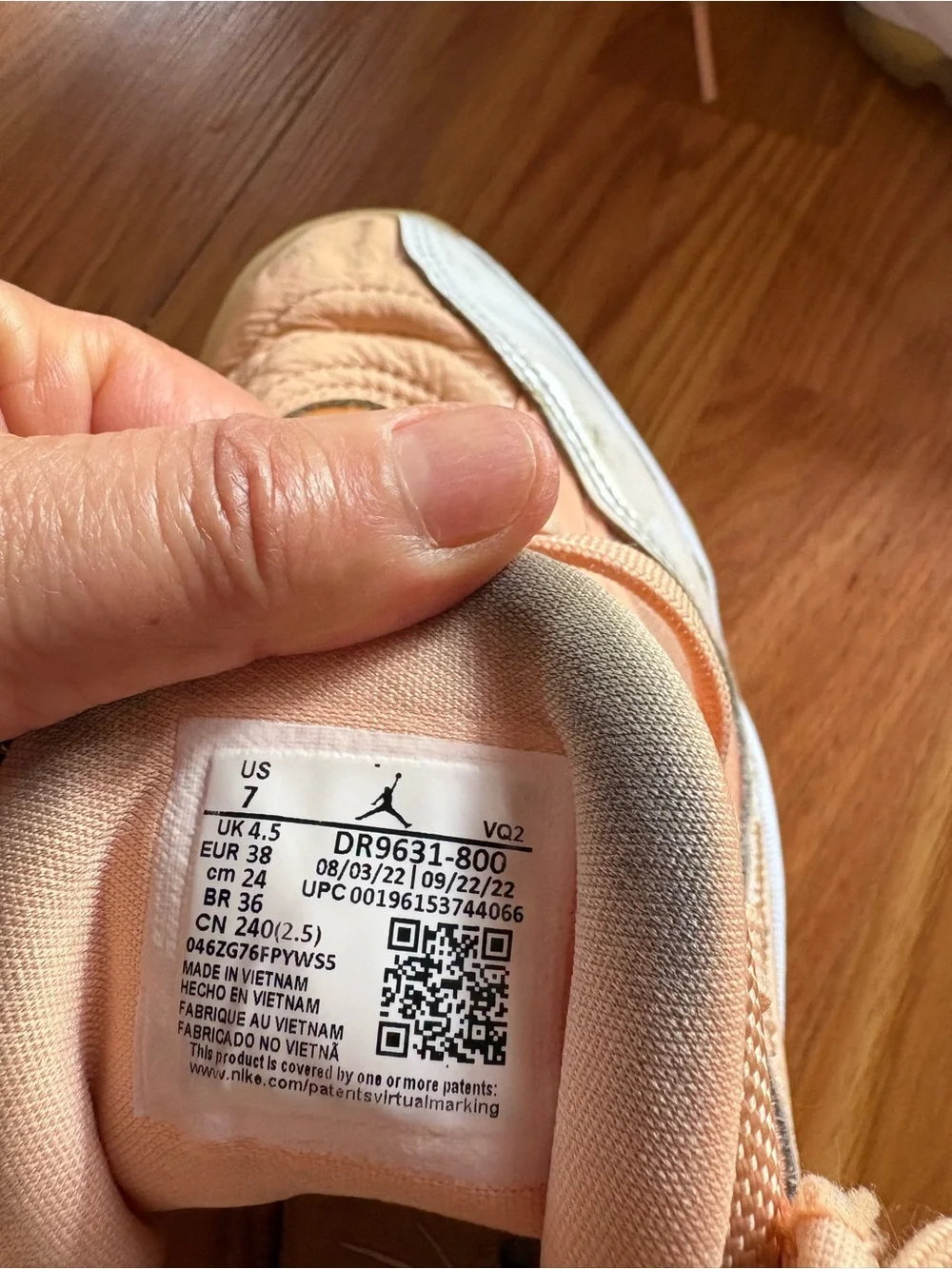 Jordan High-Top Sneakers in Peach/White 7 US